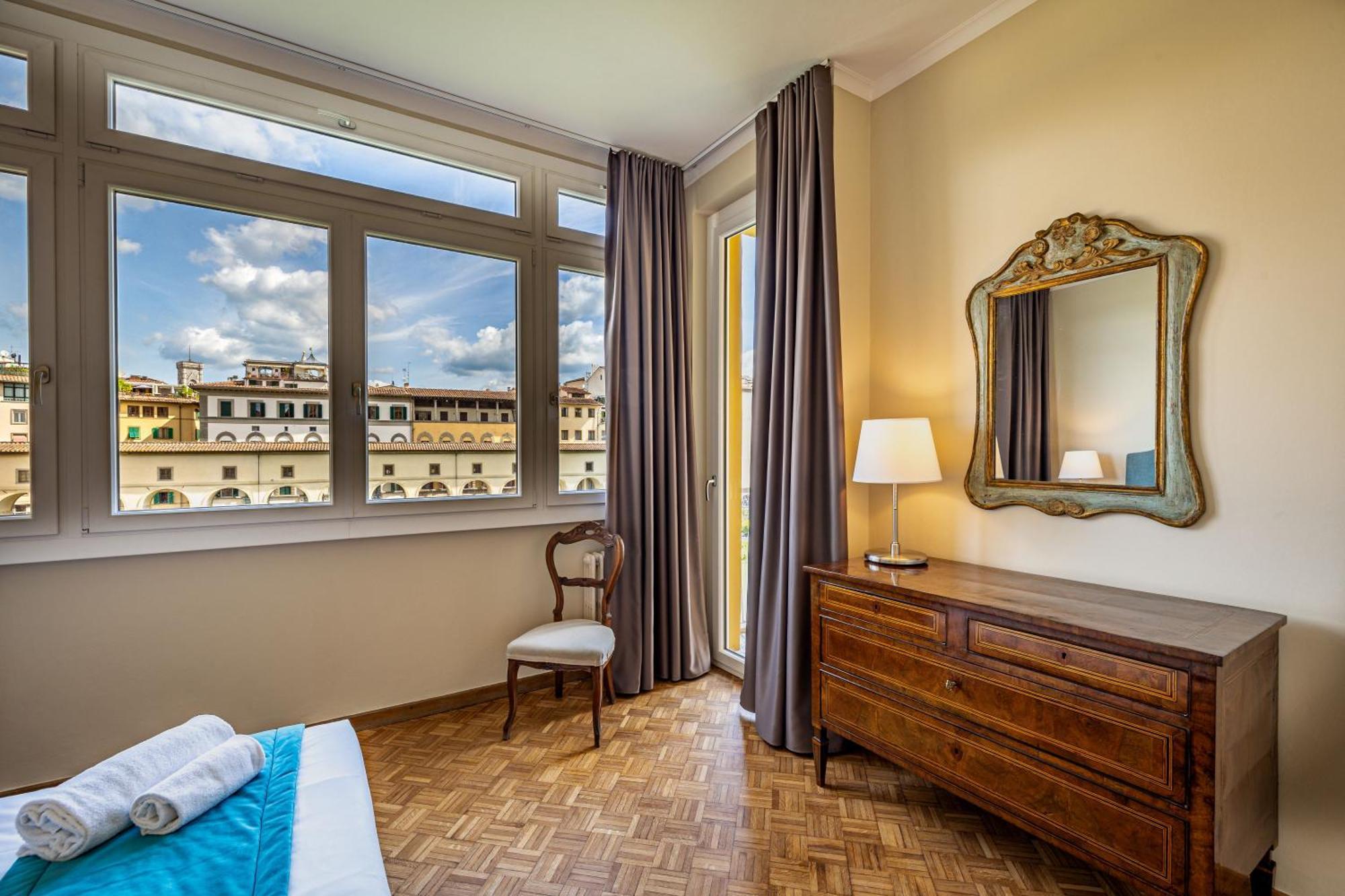 Yd Balcony On Pontevecchio View Apartamento Florença Exterior foto