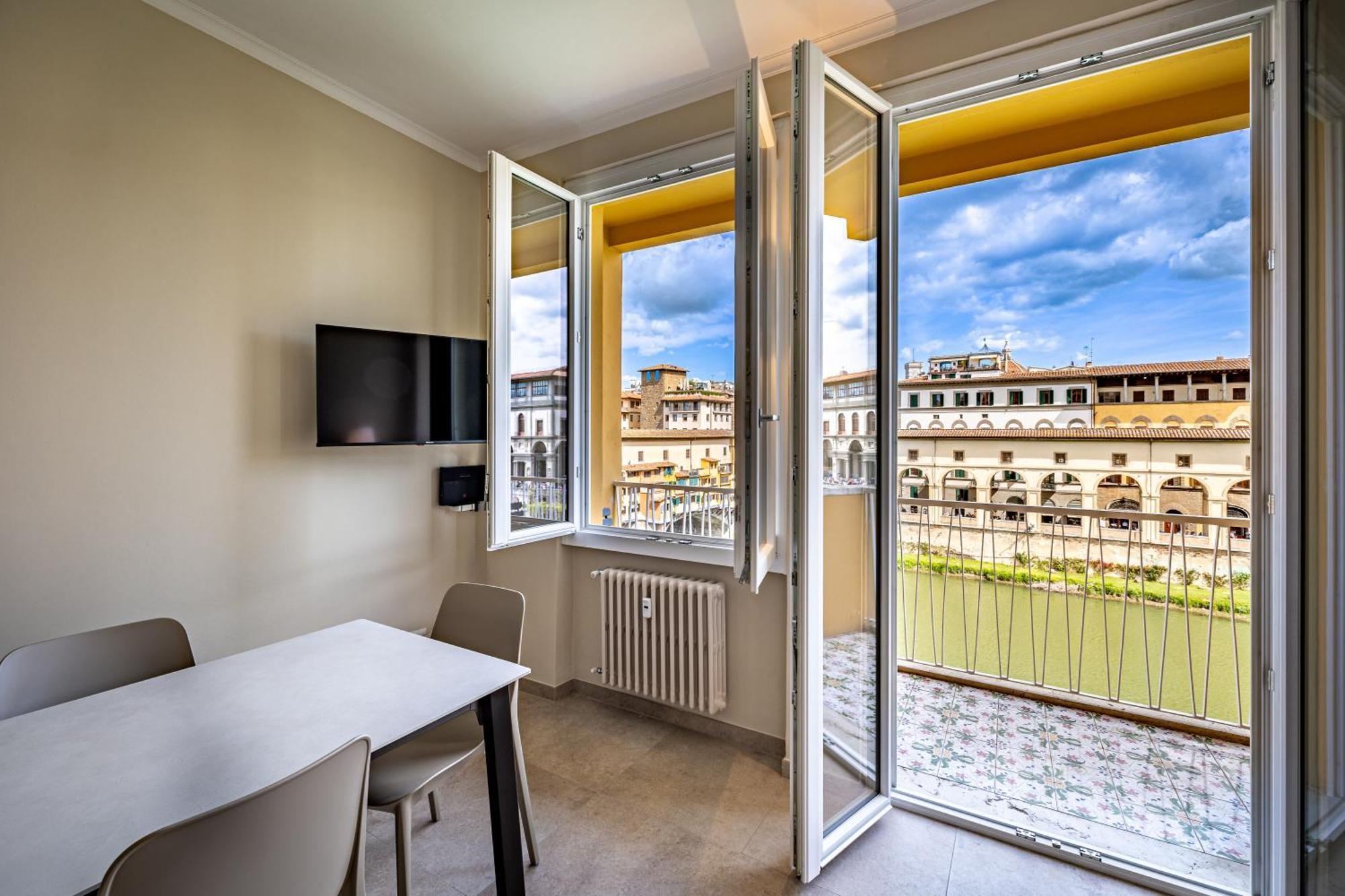Yd Balcony On Pontevecchio View Apartamento Florença Exterior foto