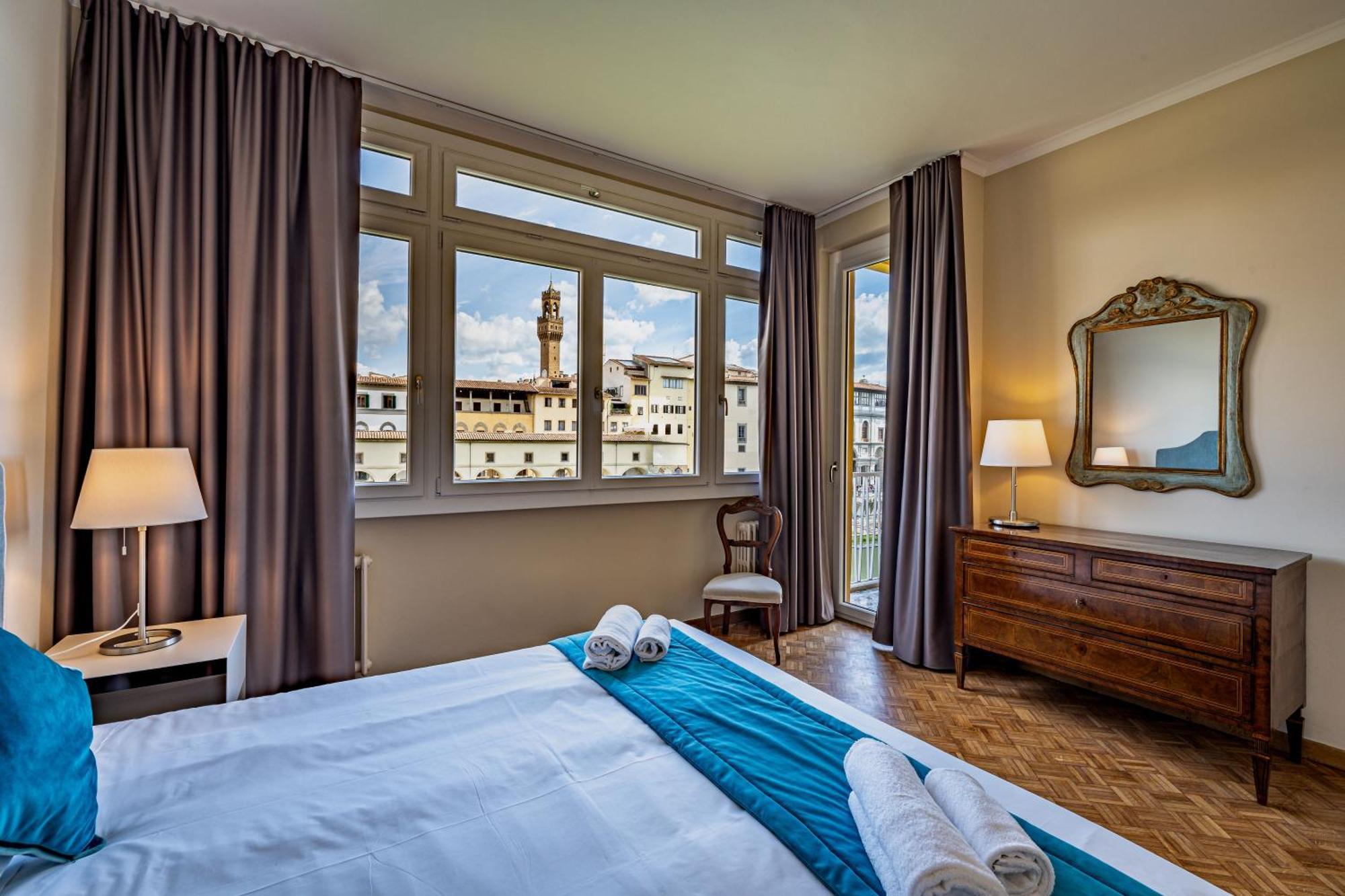 Yd Balcony On Pontevecchio View Apartamento Florença Exterior foto